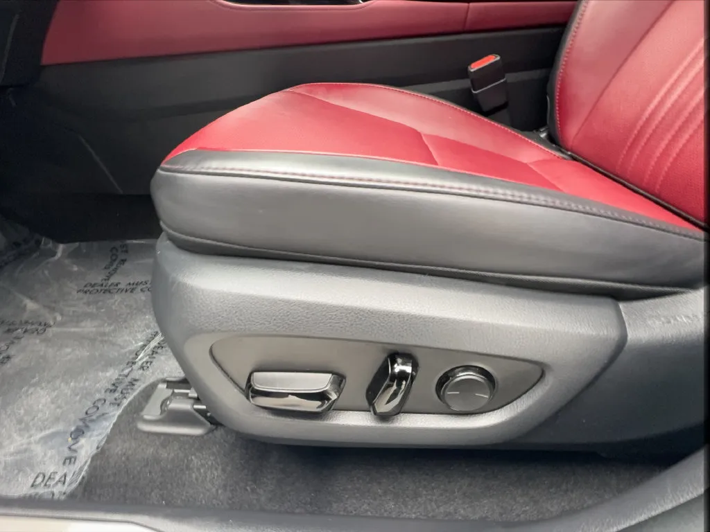 Lexus NX photo 25