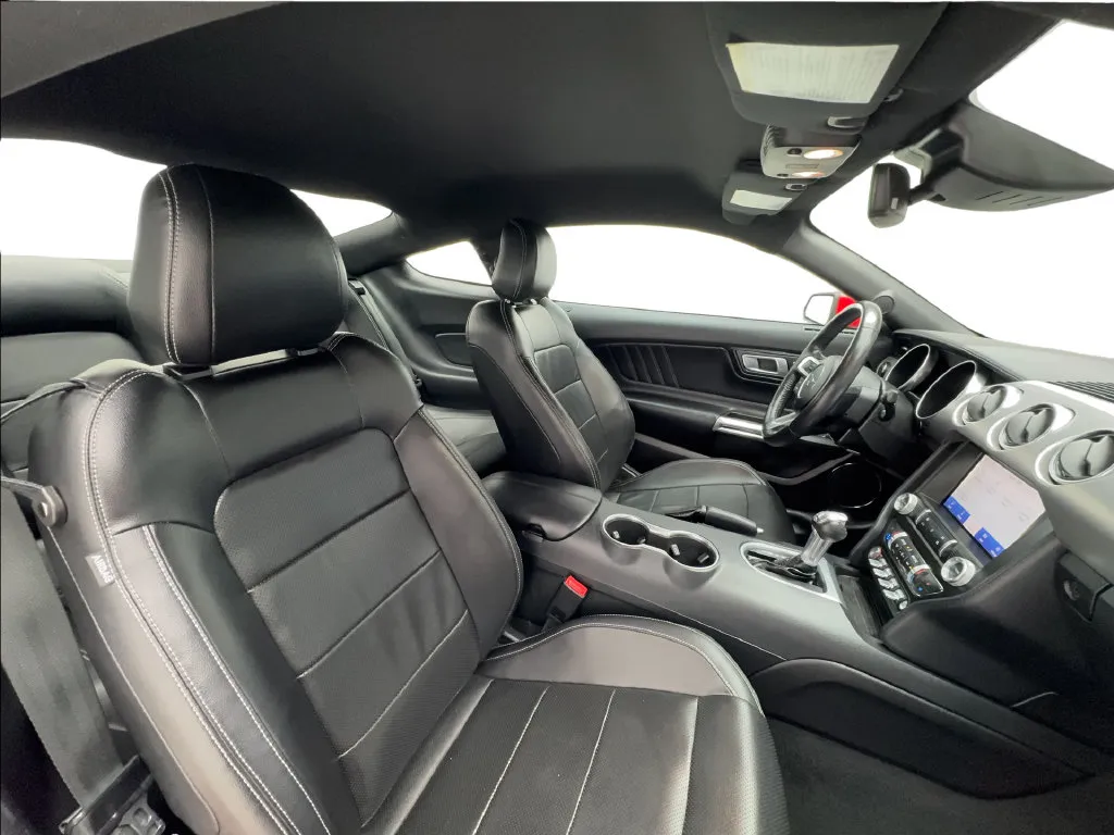 Ford Mustang photo 27