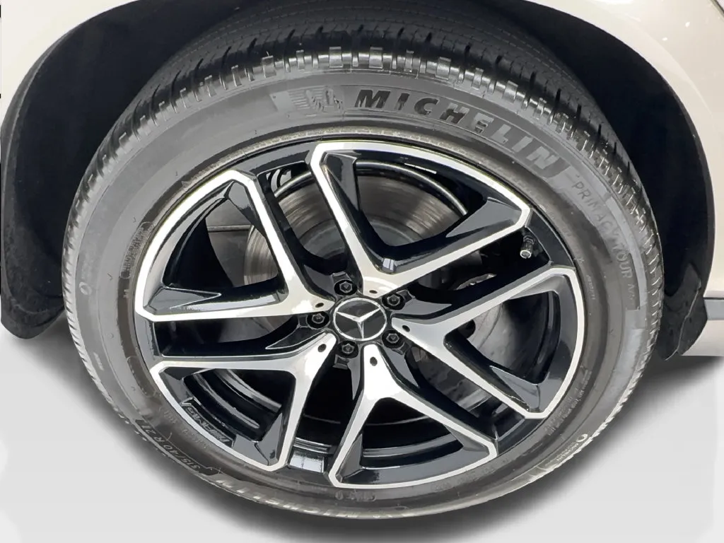 Mercedes-Benz GLE photo 18
