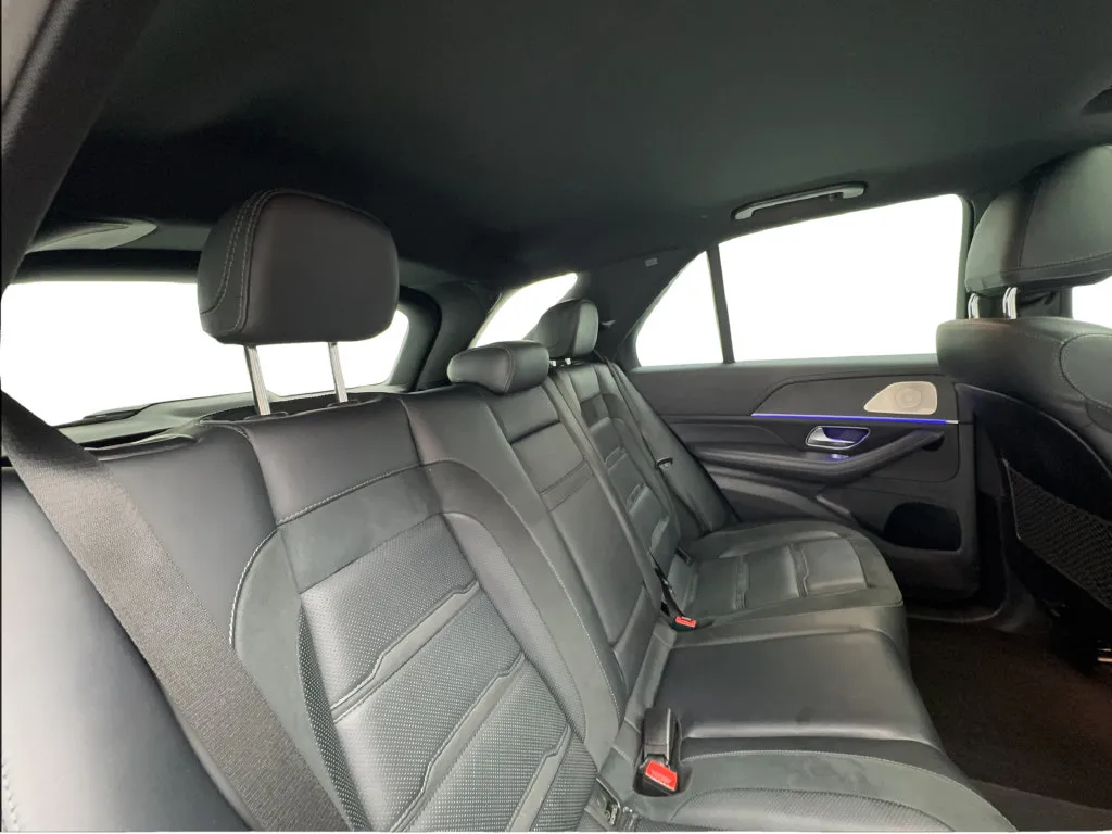 Mercedes-Benz GLE photo 32