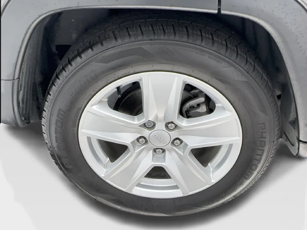 Jeep Compass photo 16