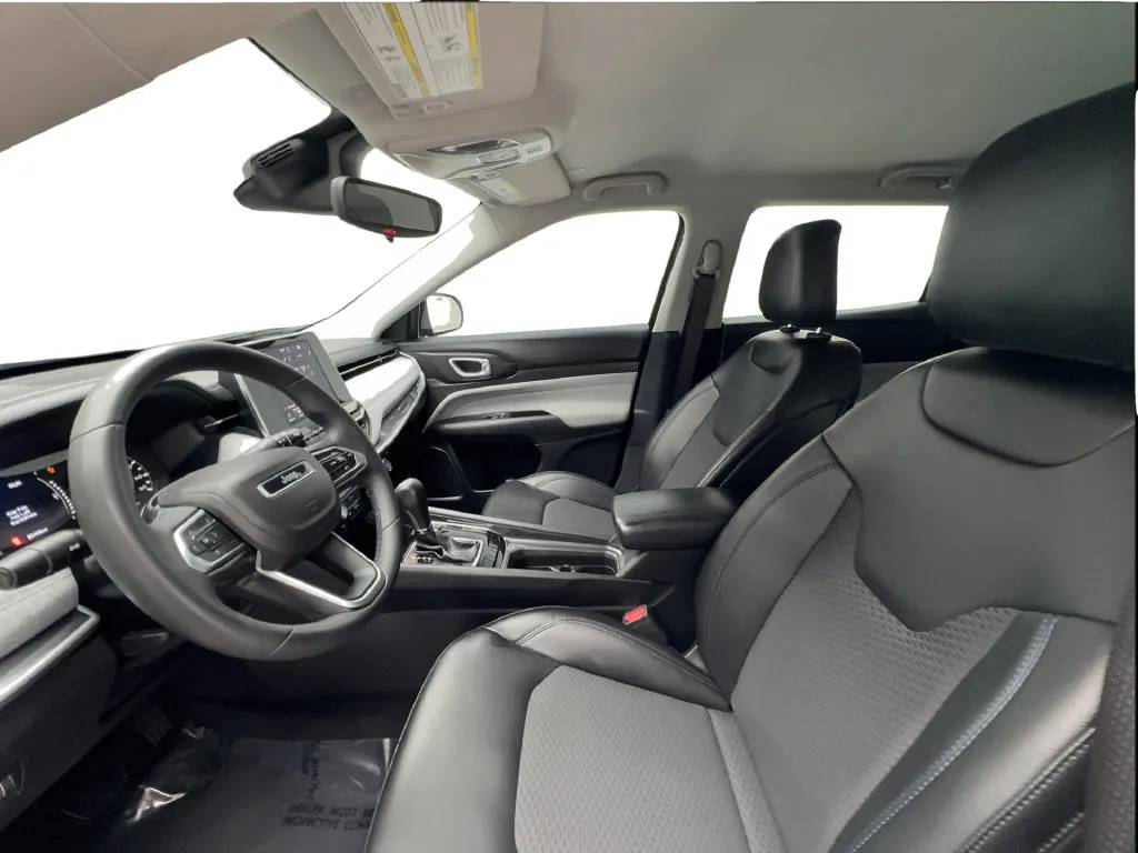 Jeep Compass photo 21