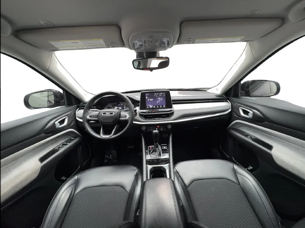 Jeep Compass photo 39