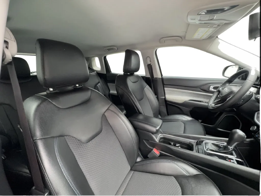 Jeep Compass photo 32