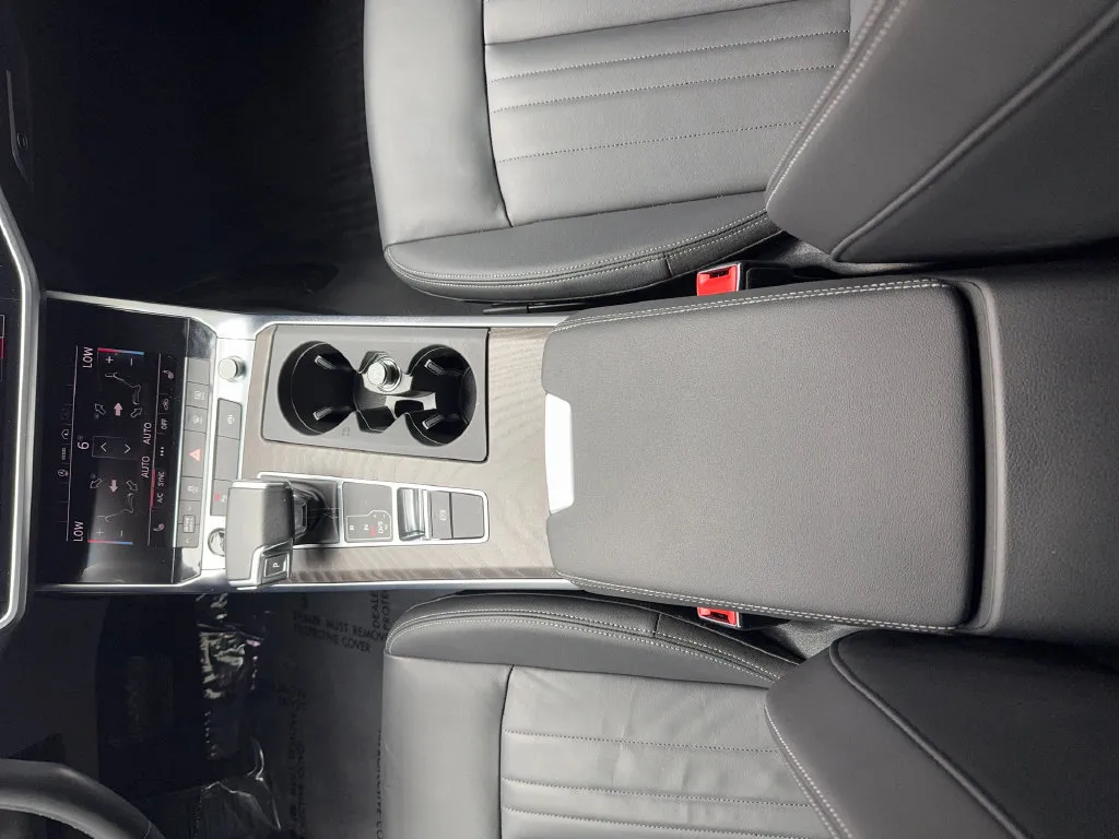 Audi A6 photo 34