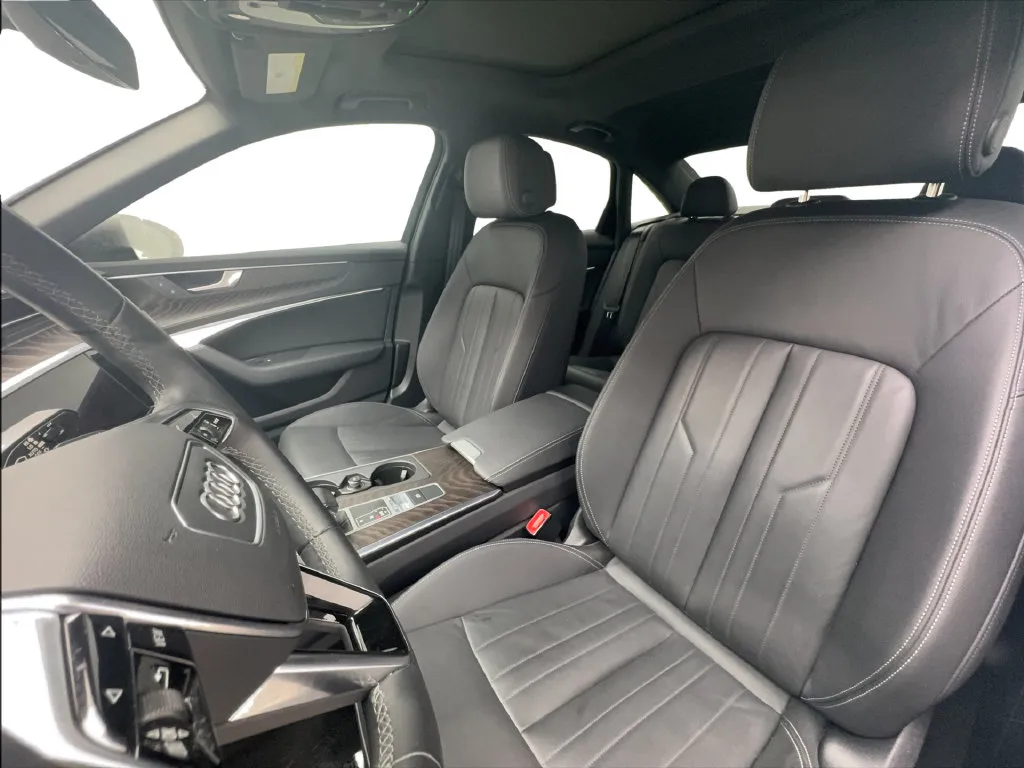 Audi A6 photo 21