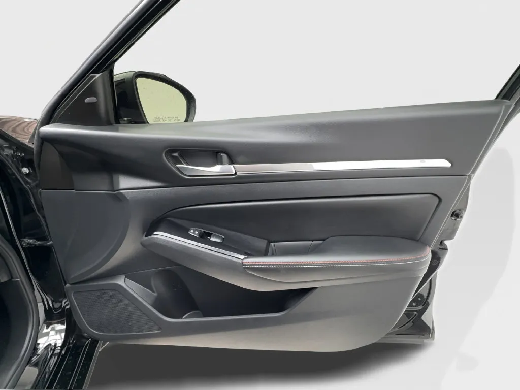 Nissan Altima photo 37