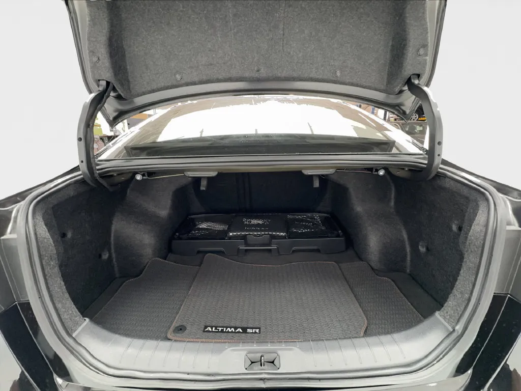 Nissan Altima photo 19