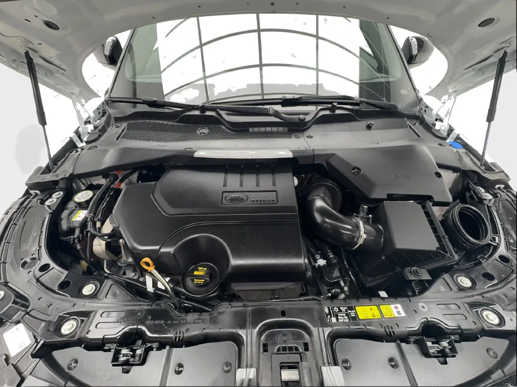 Land Rover Range Rover Evoque photo 19