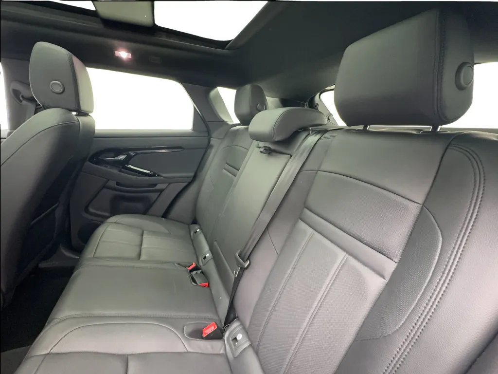 Land Rover Range Rover Evoque photo 26