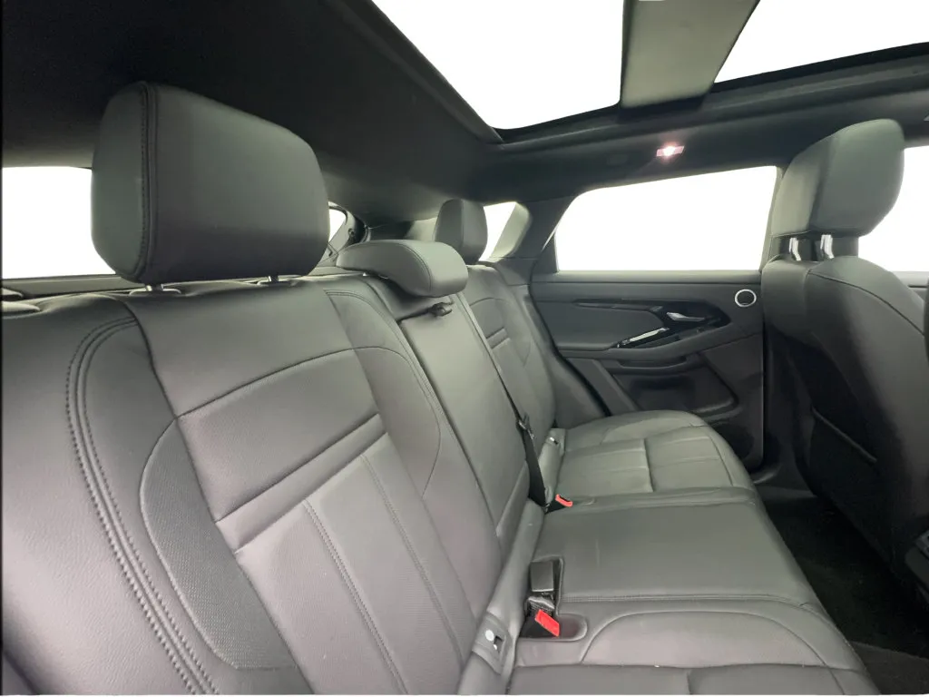 Land Rover Range Rover Evoque photo 33