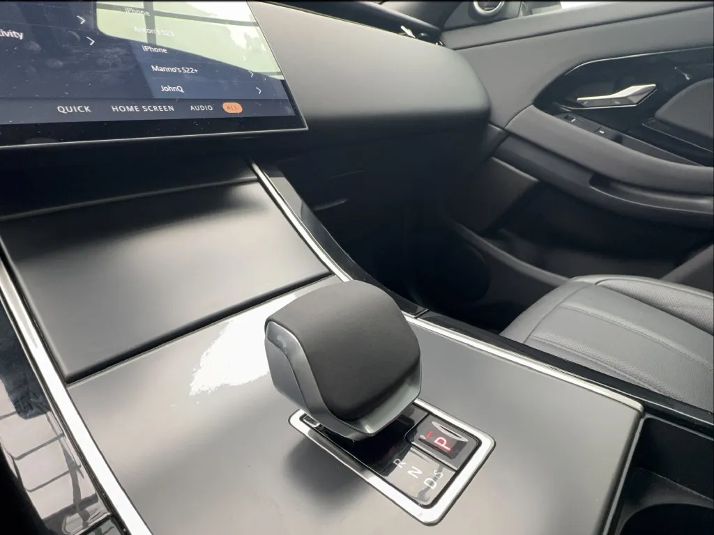 Land Rover Range Rover Evoque photo 45