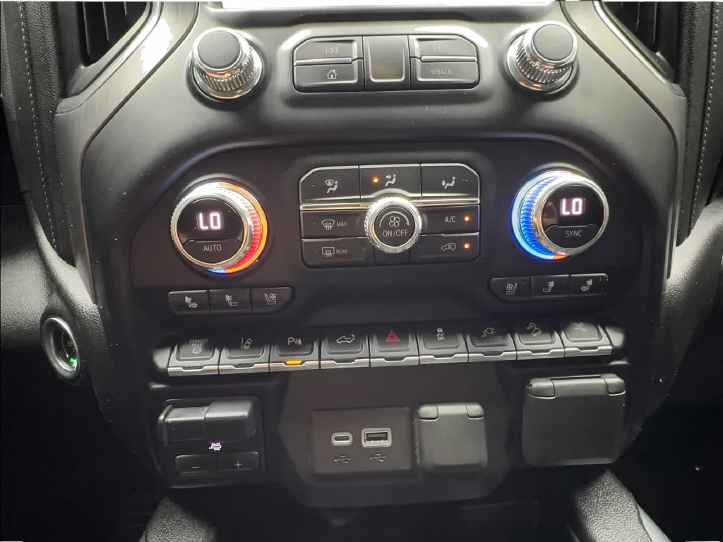 GMC Sierra photo 55
