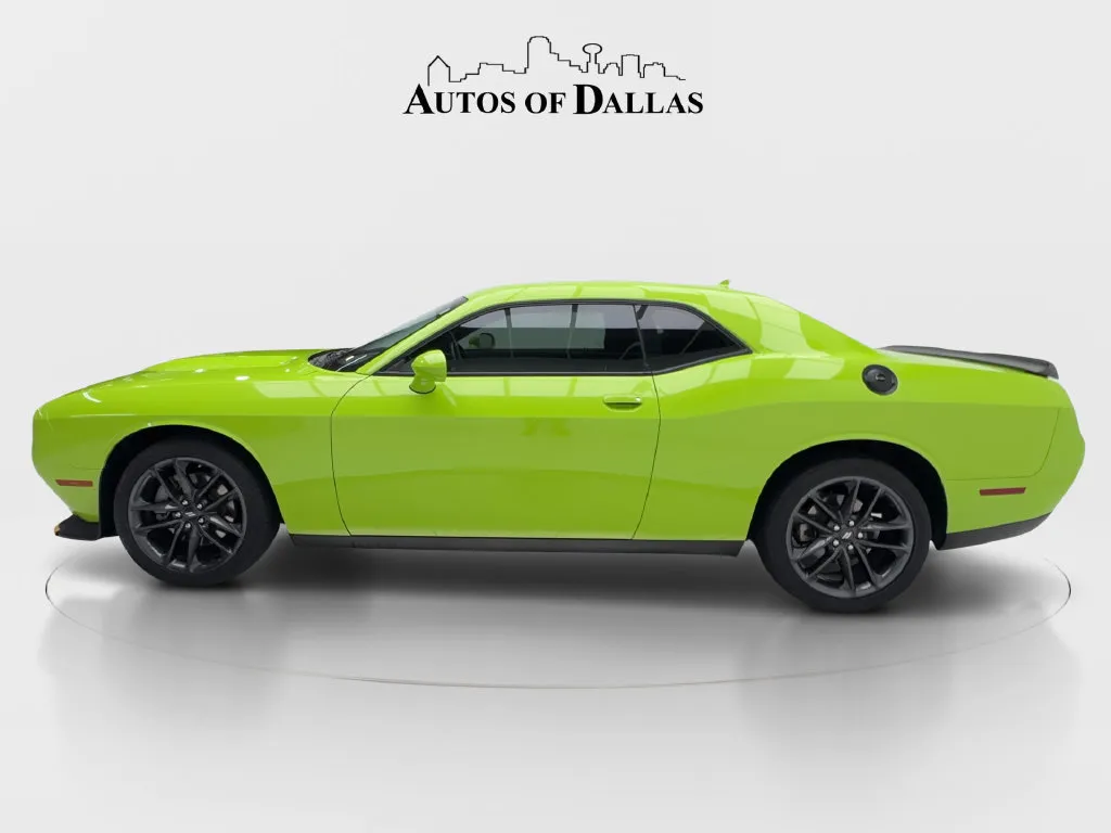 Dodge Challenger photo 6