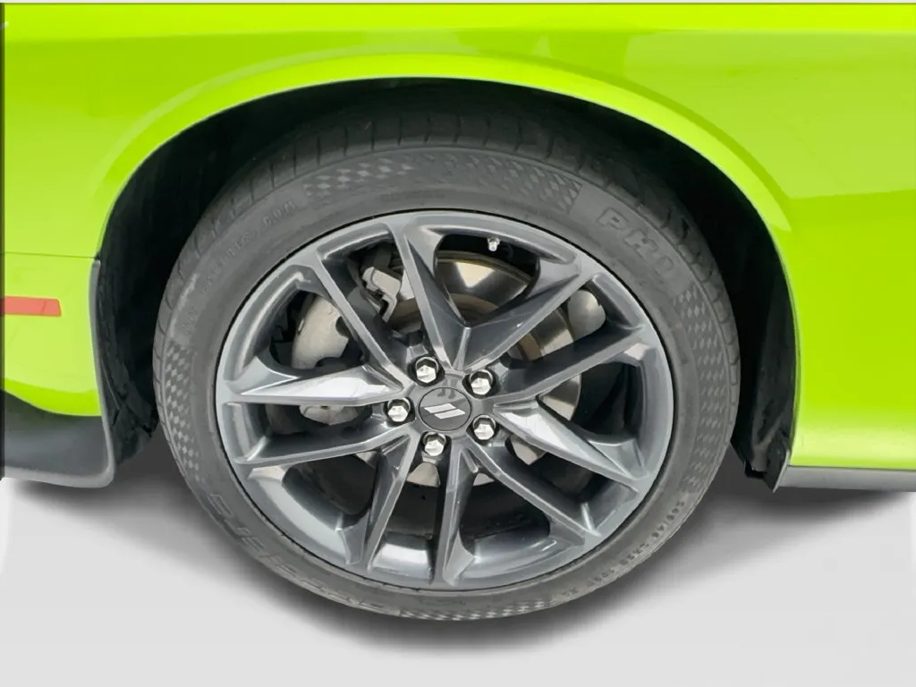 Dodge Challenger photo 14