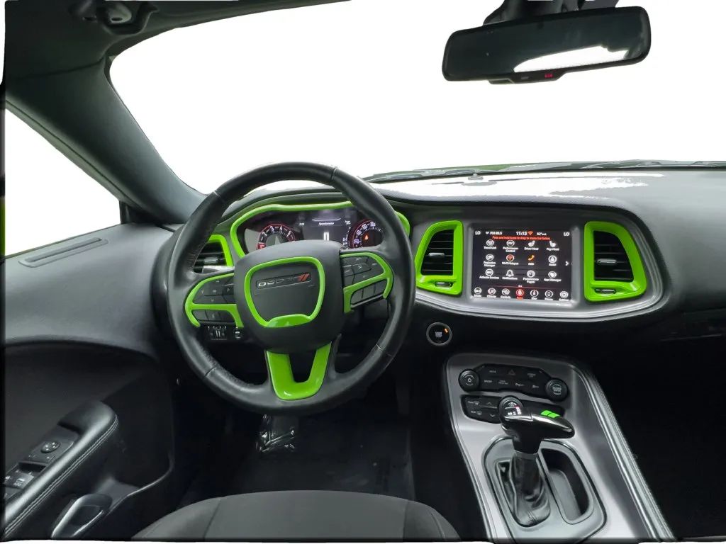 Dodge Challenger photo 29