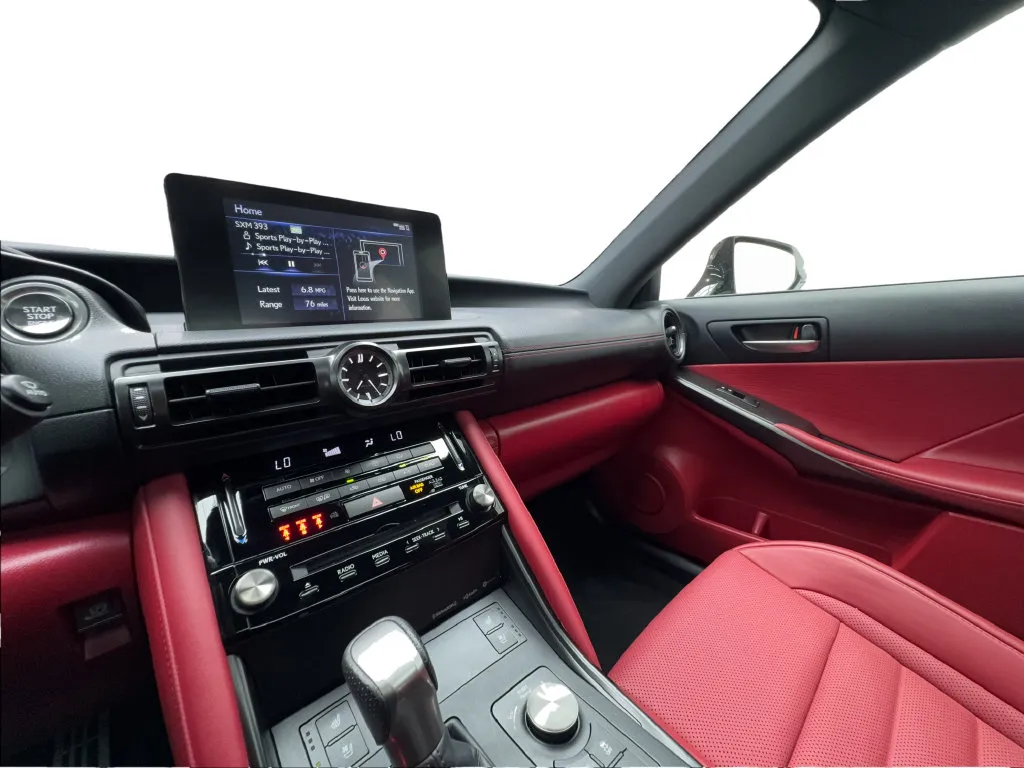 Lexus IS photo 43