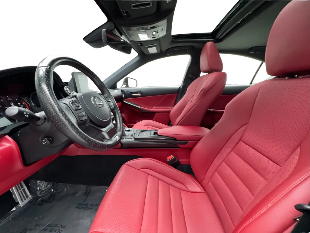 Lexus IS photo 22