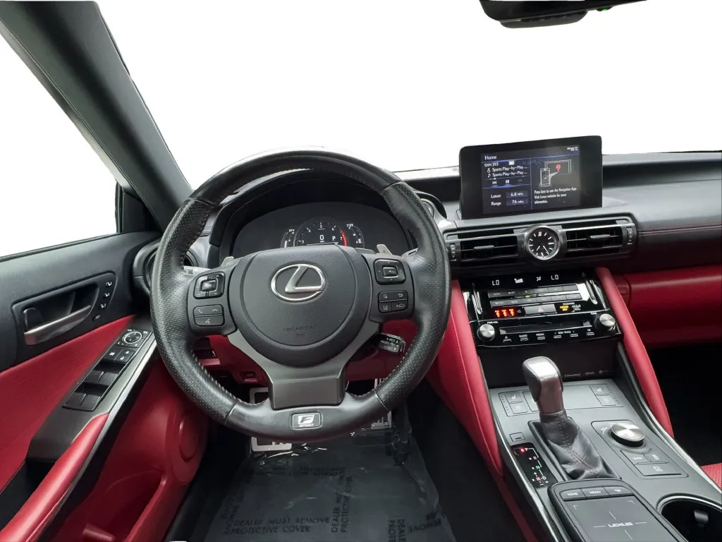 Lexus IS photo 36