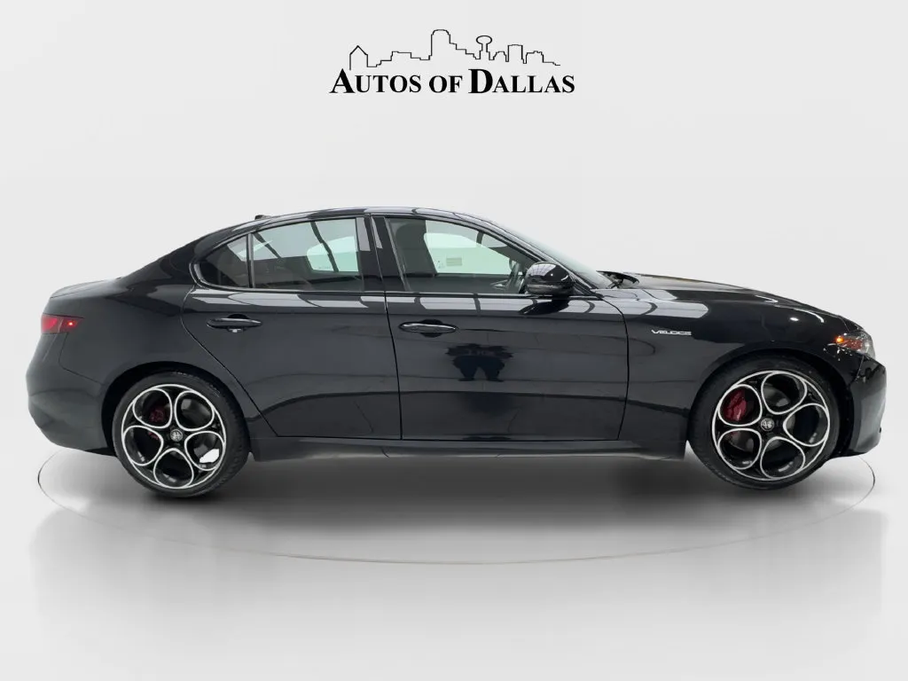 Alfa Romeo Giulia photo 7