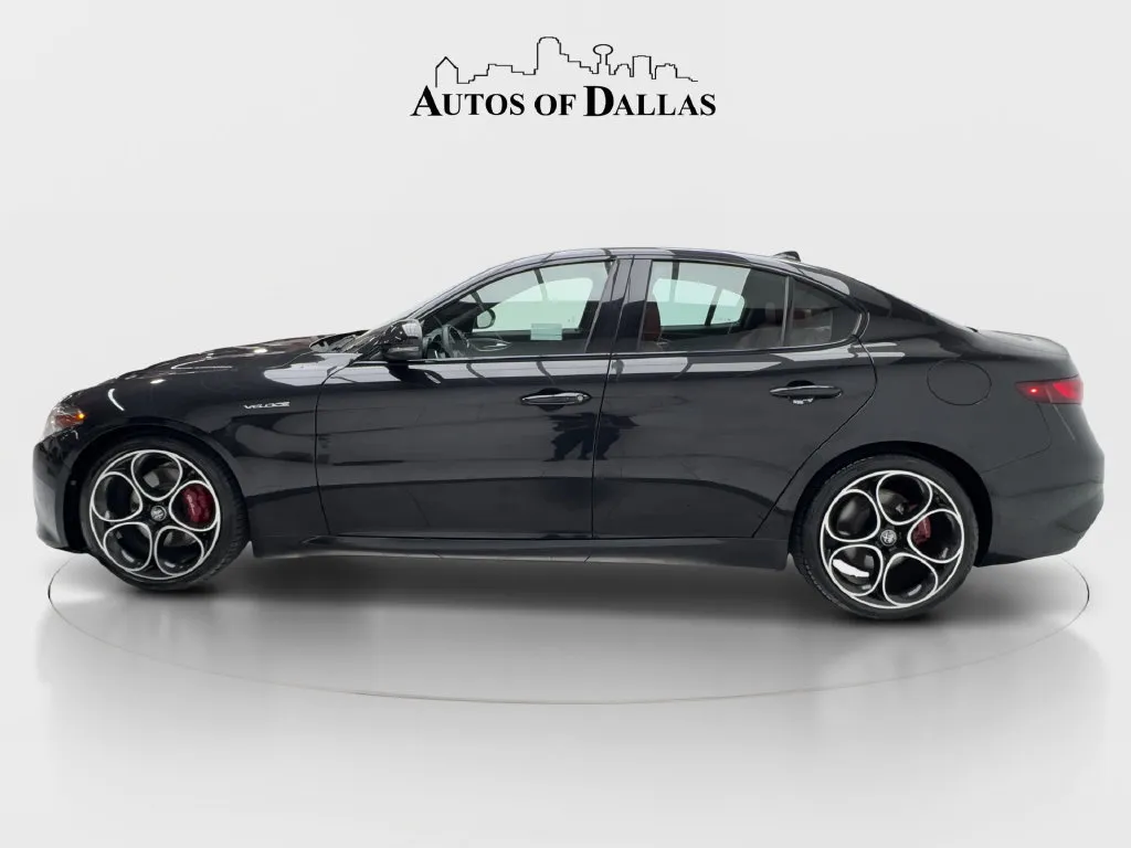 Alfa Romeo Giulia photo 6