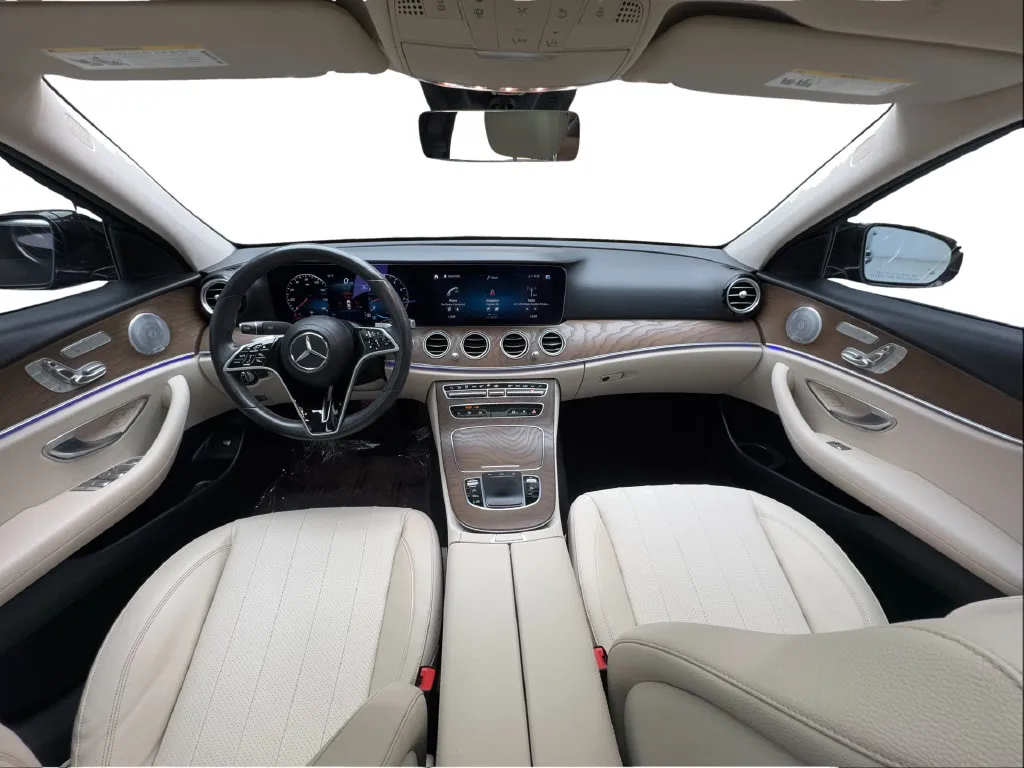 Mercedes-Benz E-Class photo 40