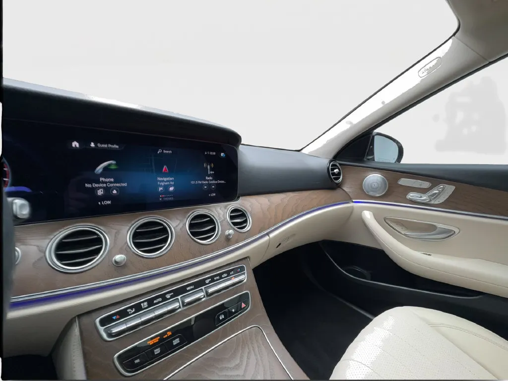 Mercedes-Benz E-Class photo 46