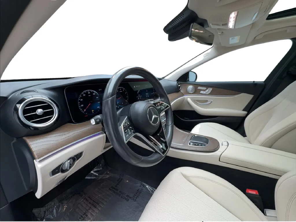 Mercedes-Benz E-Class photo 23