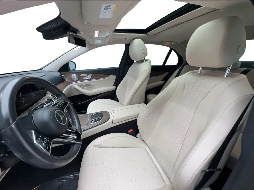 Mercedes-Benz E-Class photo 21