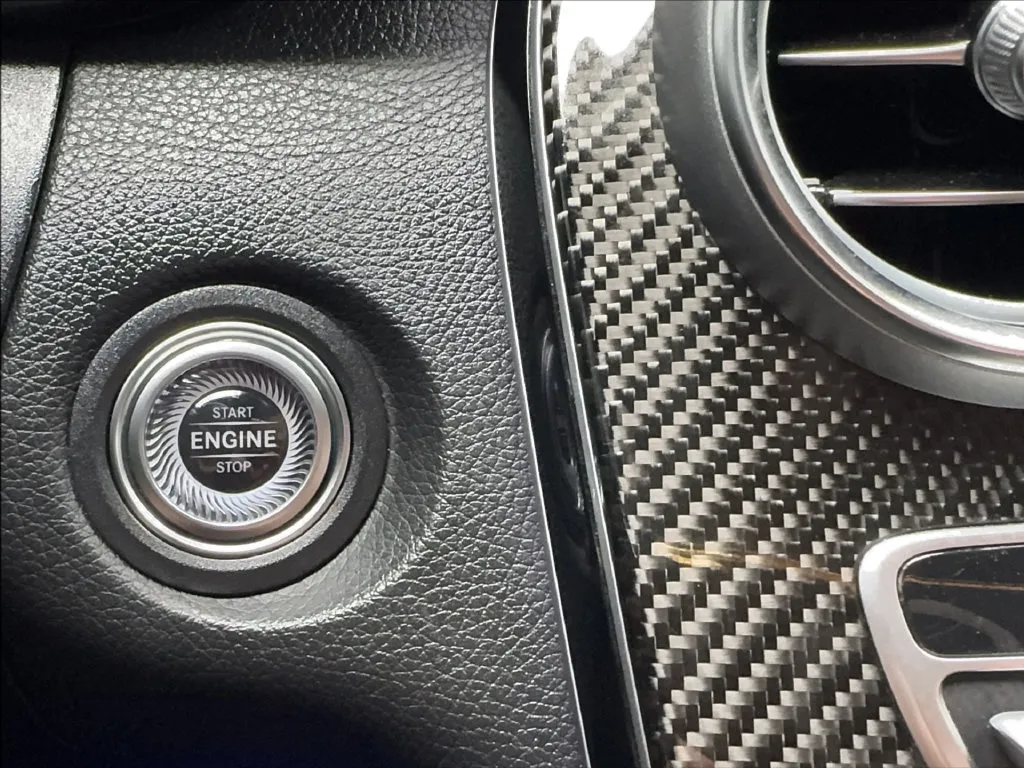Mercedes-Benz GLC photo 57