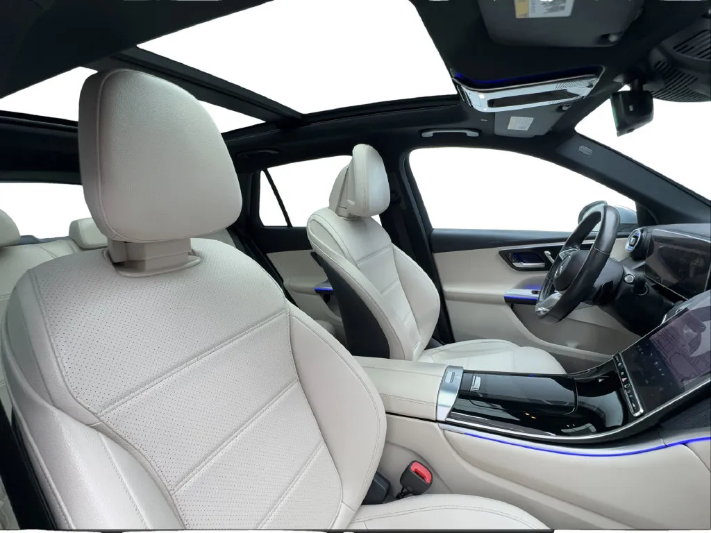 Mercedes-Benz GLC photo 33