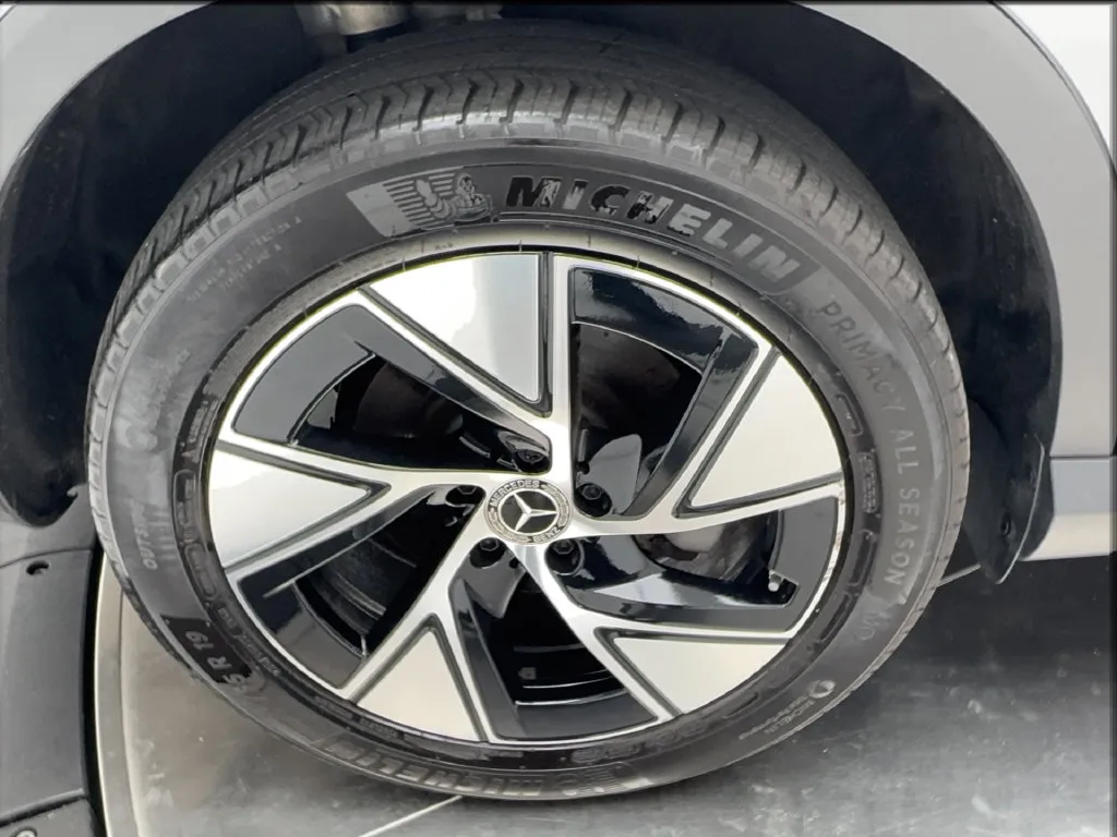 Mercedes-Benz GLC photo 18