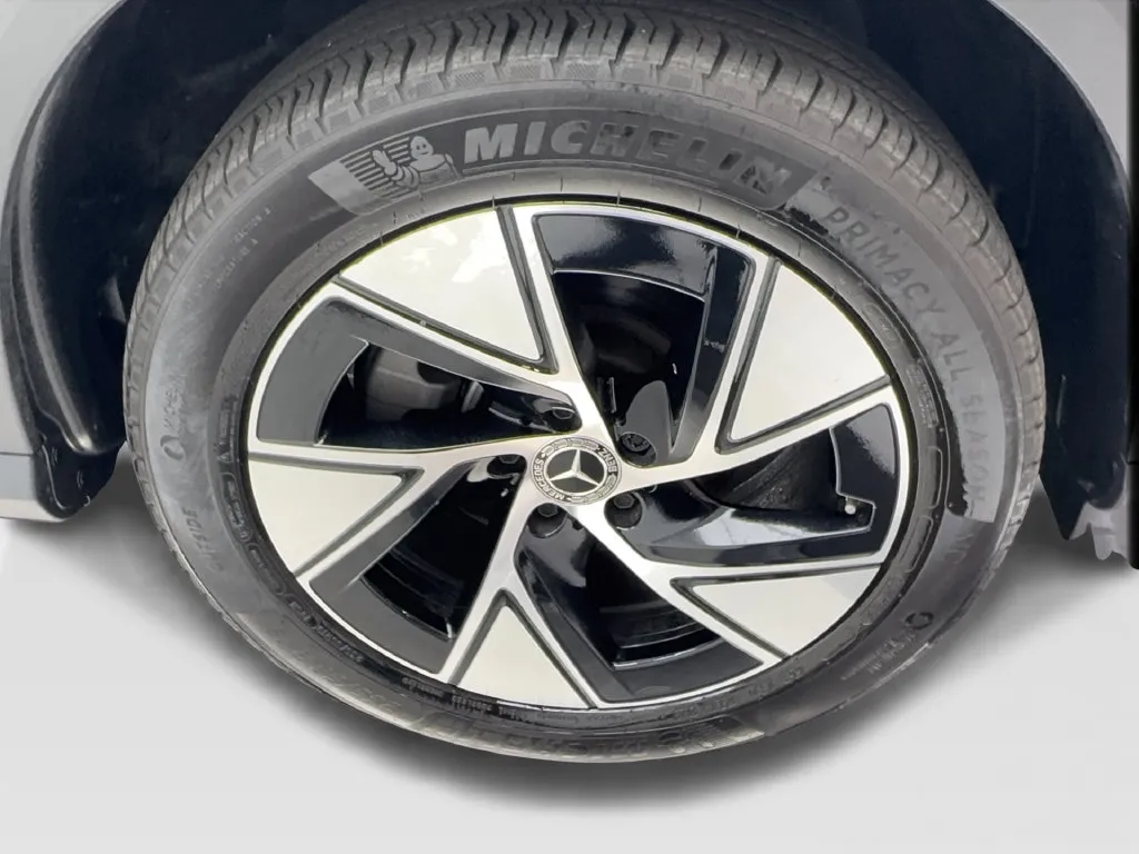 Mercedes-Benz GLC photo 16