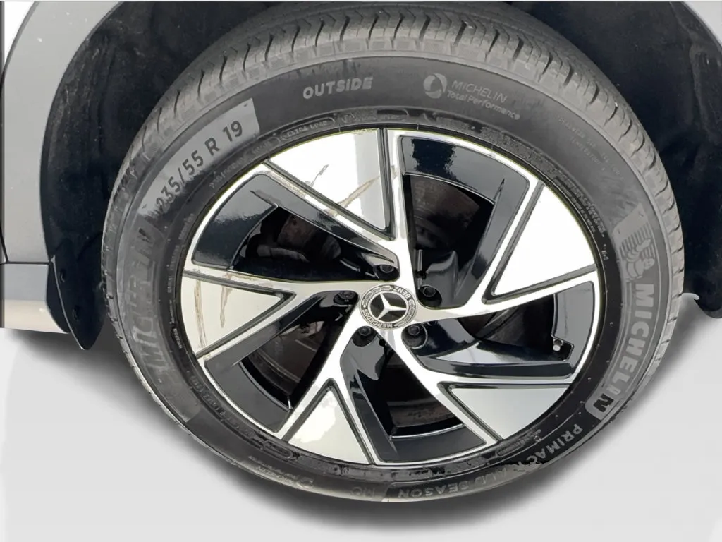 Mercedes-Benz GLC photo 14