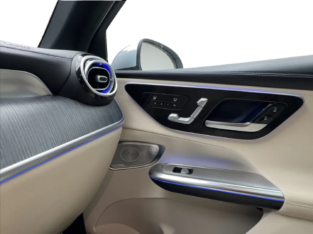 Mercedes-Benz GLC photo 48