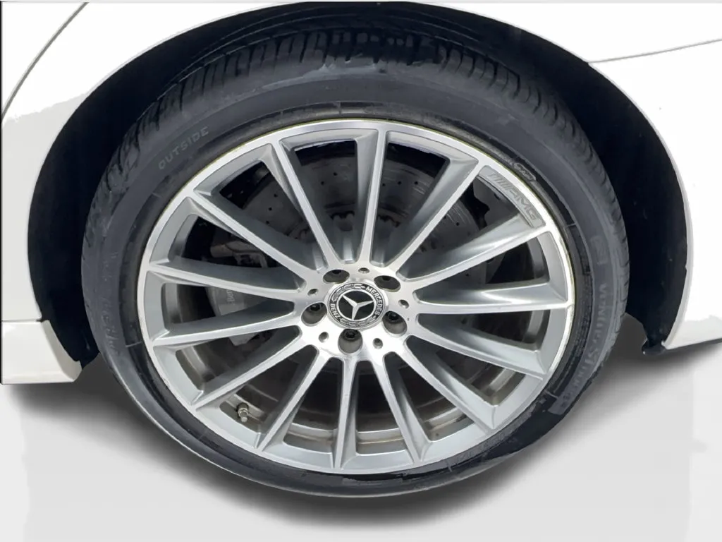 Mercedes-Benz S-Class photo 14