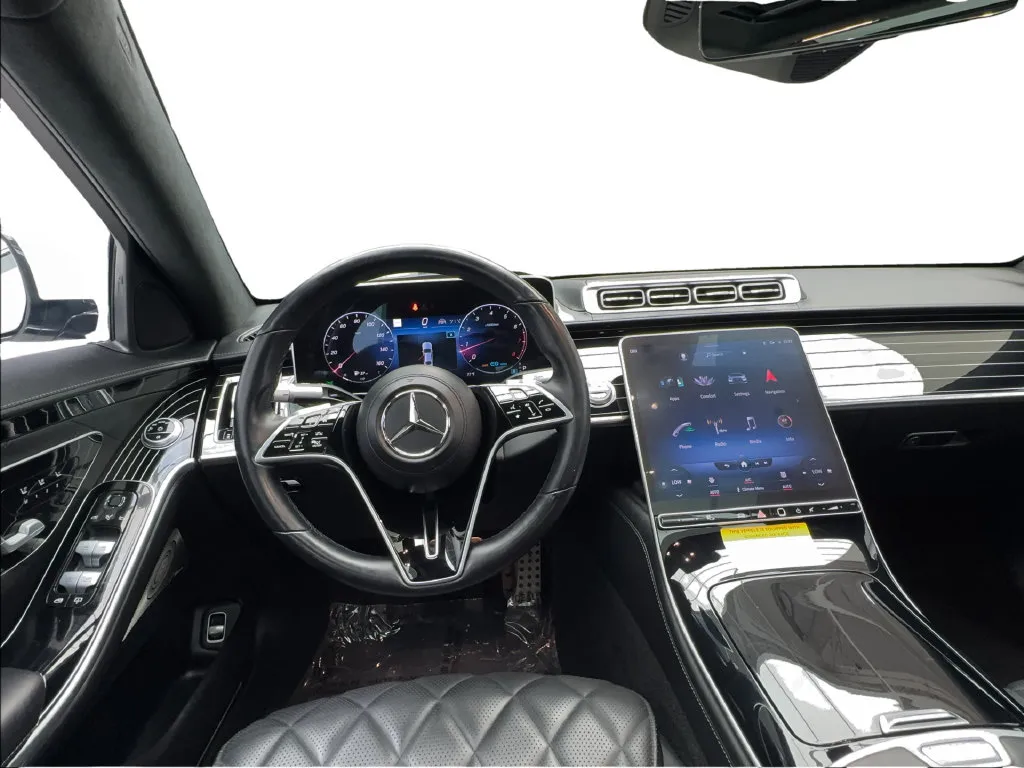 Mercedes-Benz S-Class photo 36