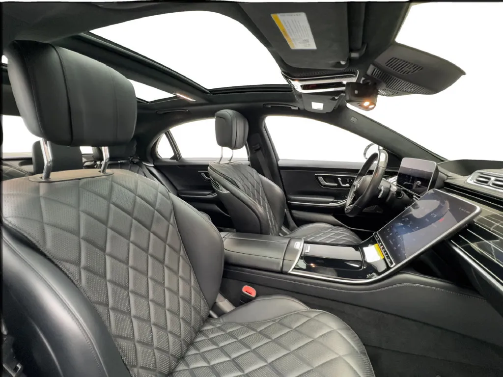 Mercedes-Benz S-Class photo 32