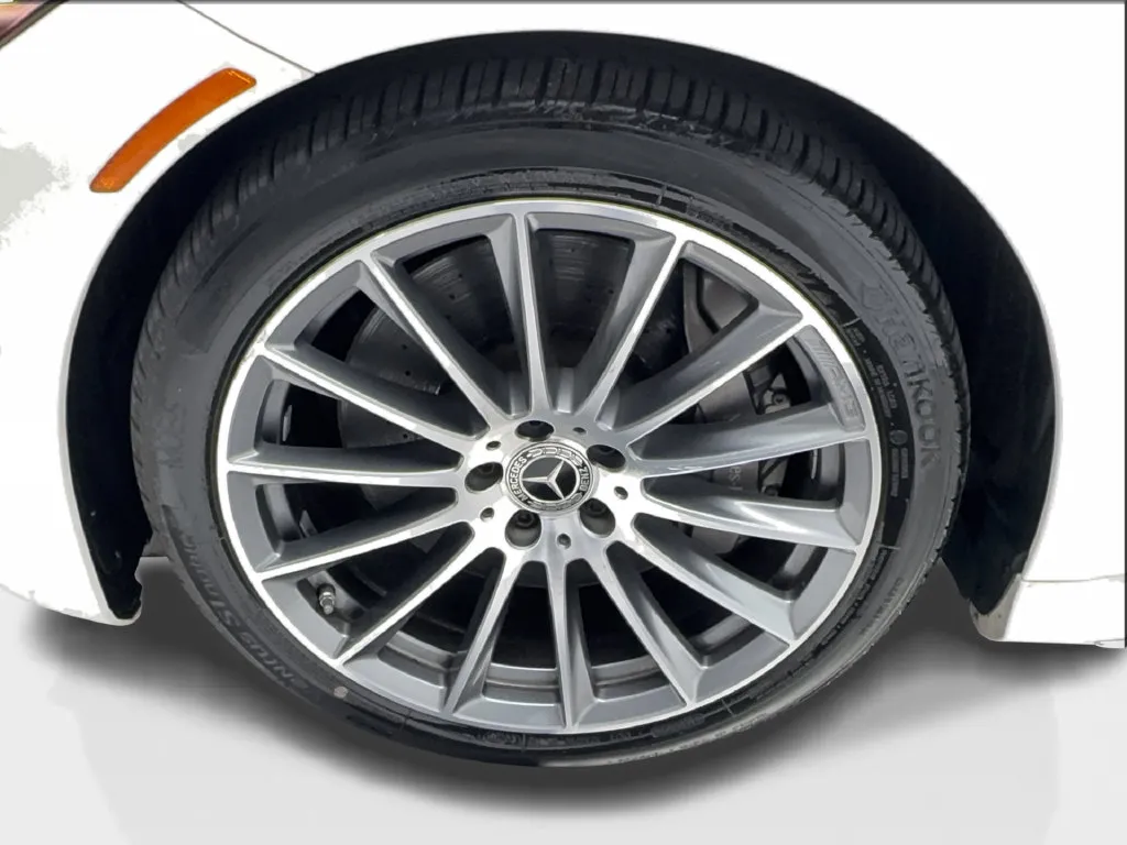 Mercedes-Benz S-Class photo 15