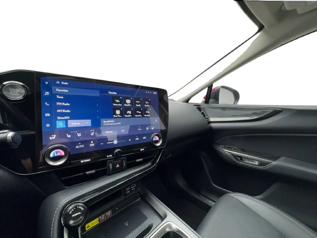 Lexus NX photo 48
