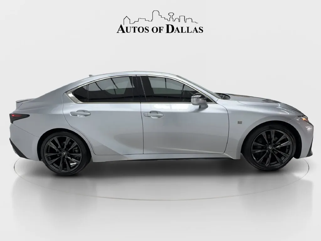 Lexus IS photo 7