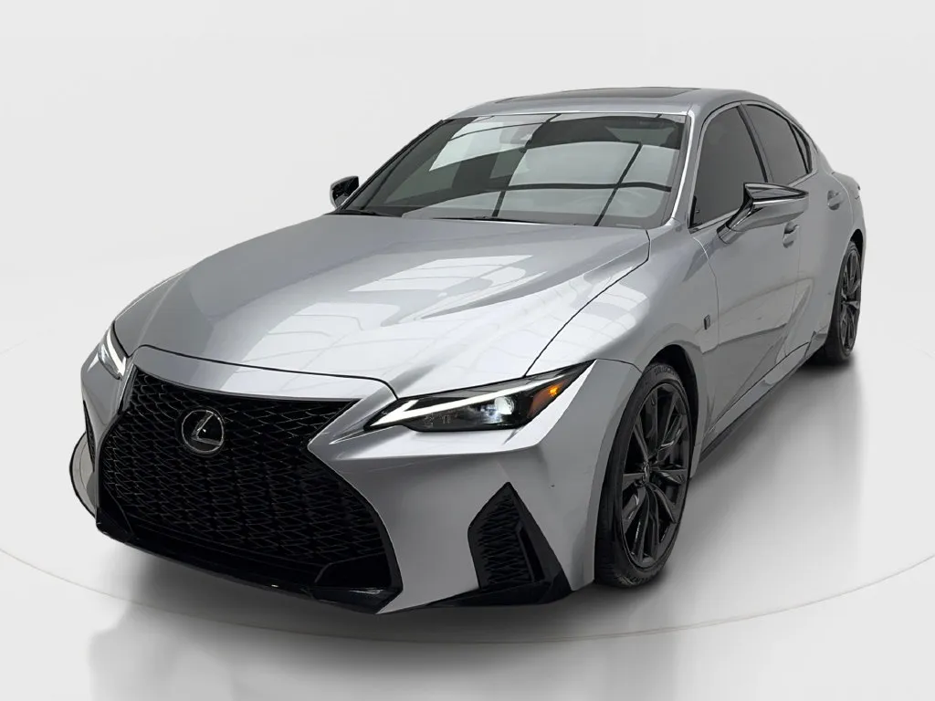 Lexus IS photo 5