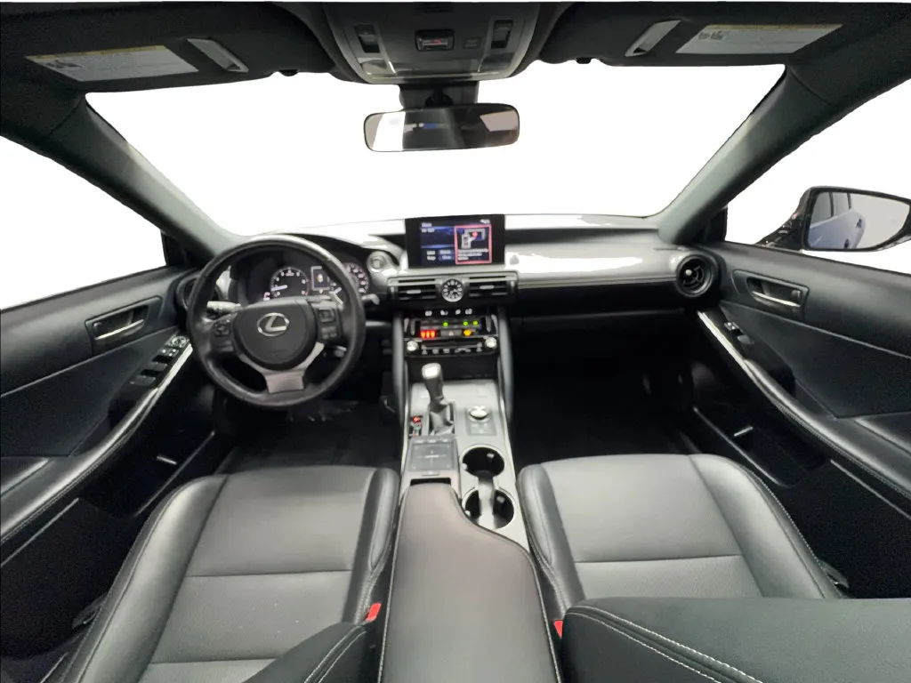 Lexus IS photo 42