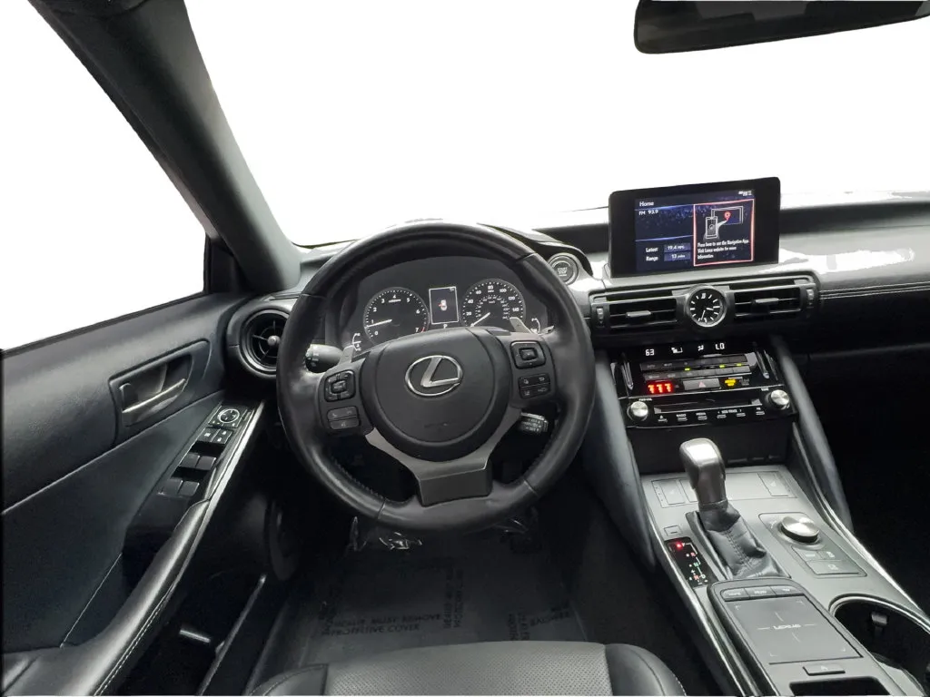 Lexus IS photo 40