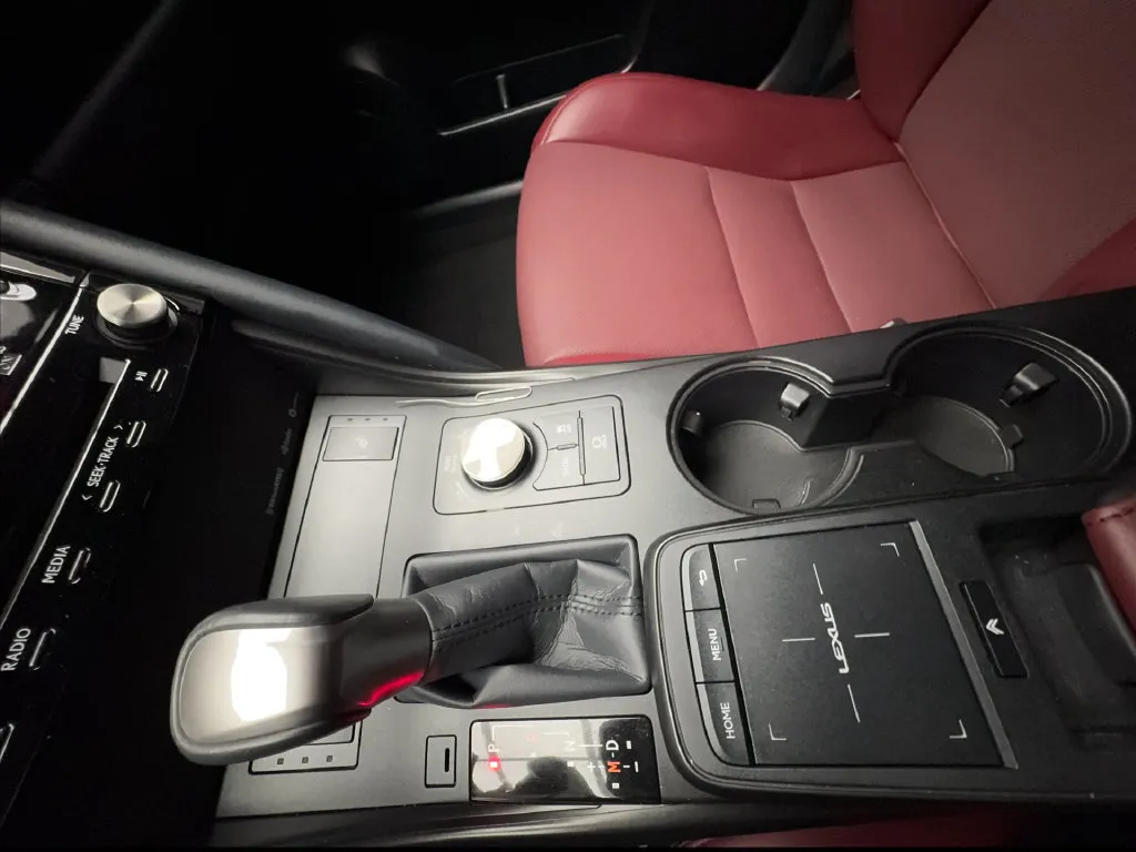 Lexus IS photo 58