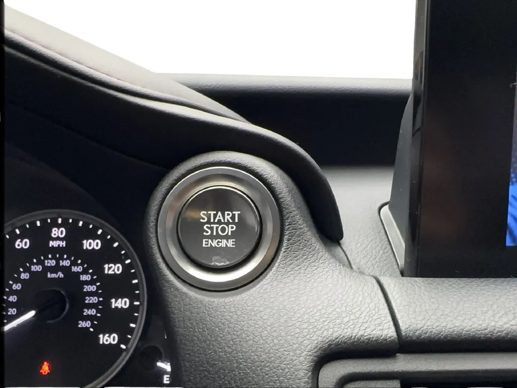 Lexus IS photo 63