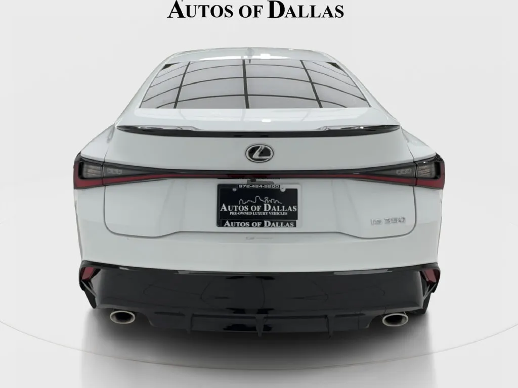 Lexus IS photo 10