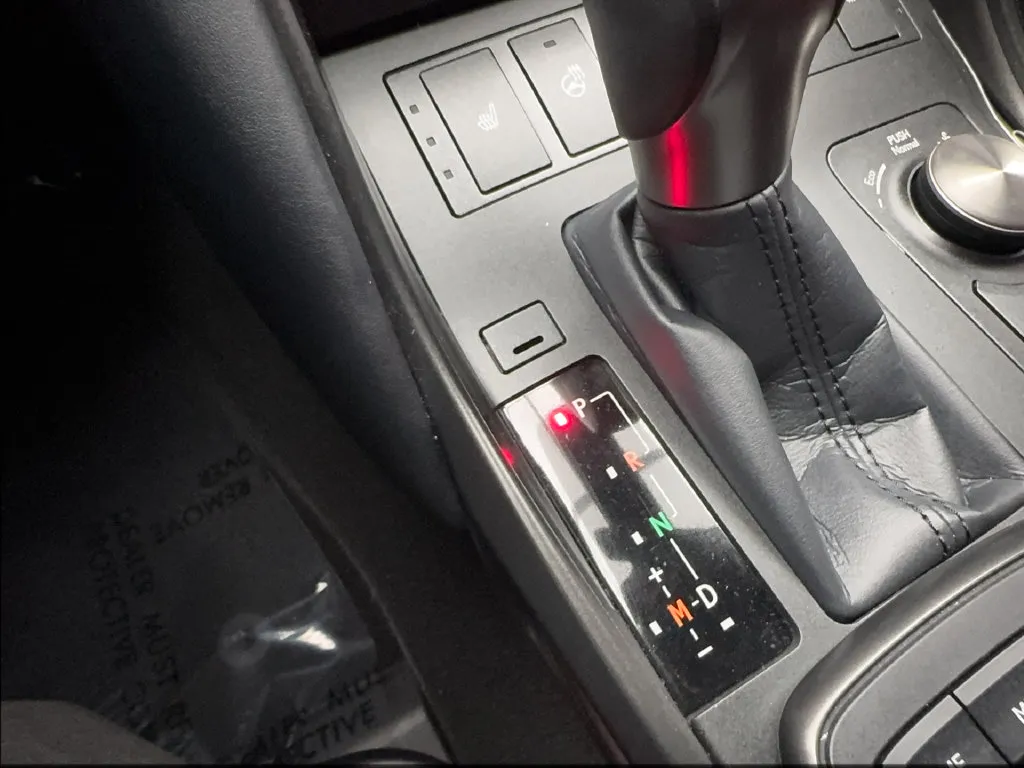 Lexus IS photo 55