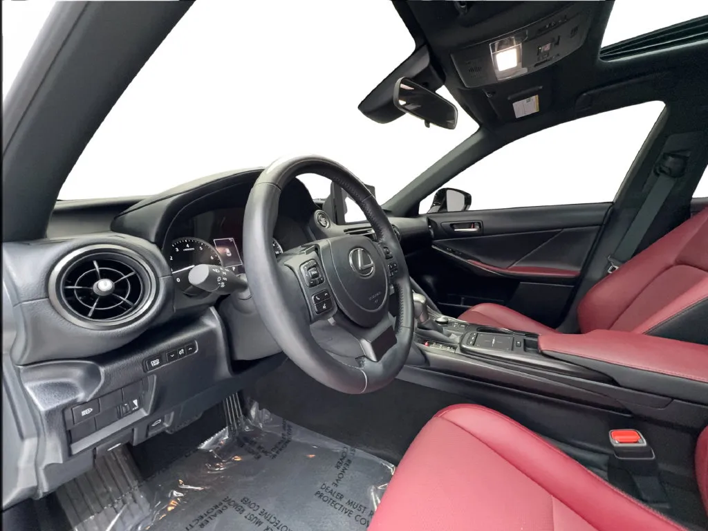 Lexus IS photo 23
