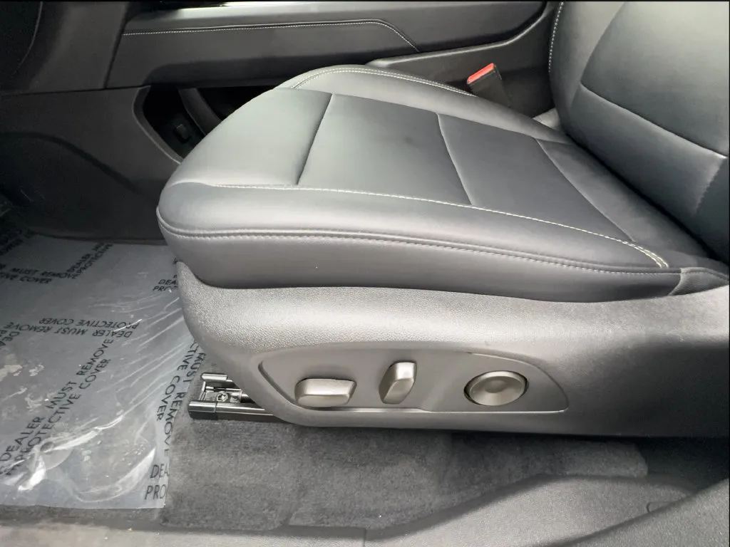 GMC Acadia photo 23